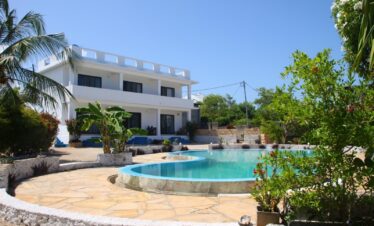 piscina zanzibar zona Pwani Mchangani