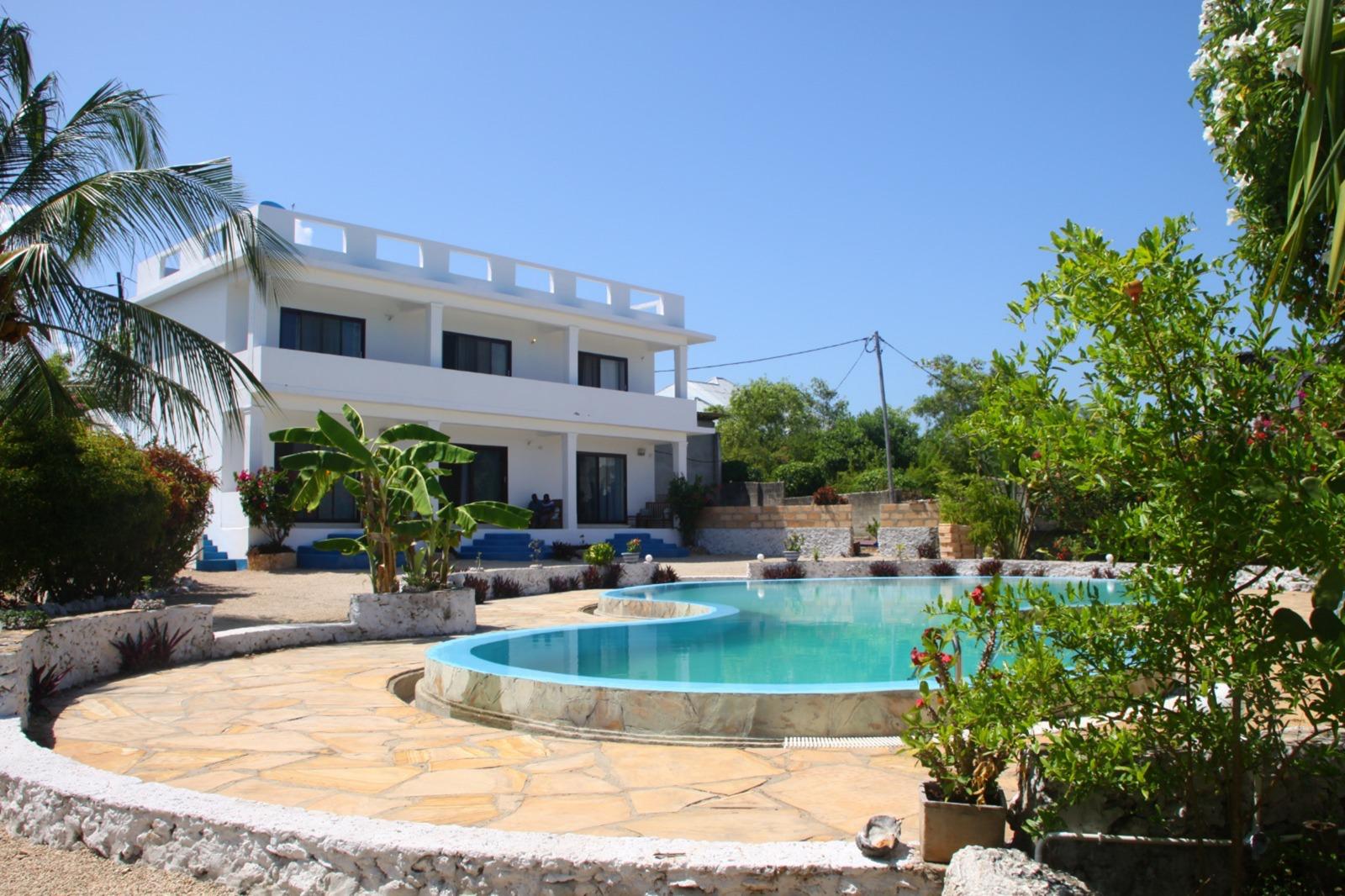 piscina zanzibar zona Pwani Mchangani