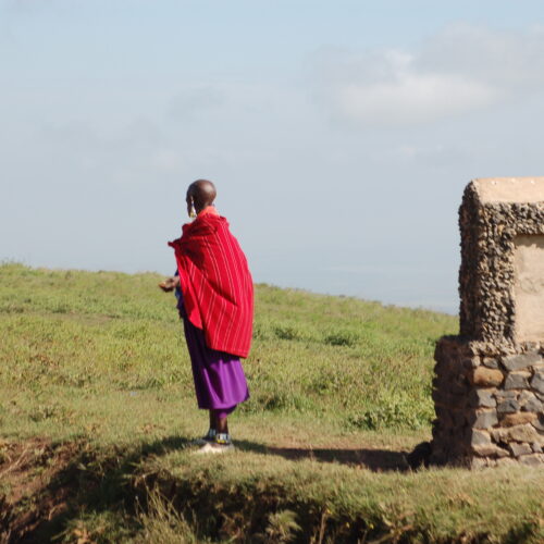 Incontri i pastori masai nel tragitto all'interno del Parco del Serengeti.