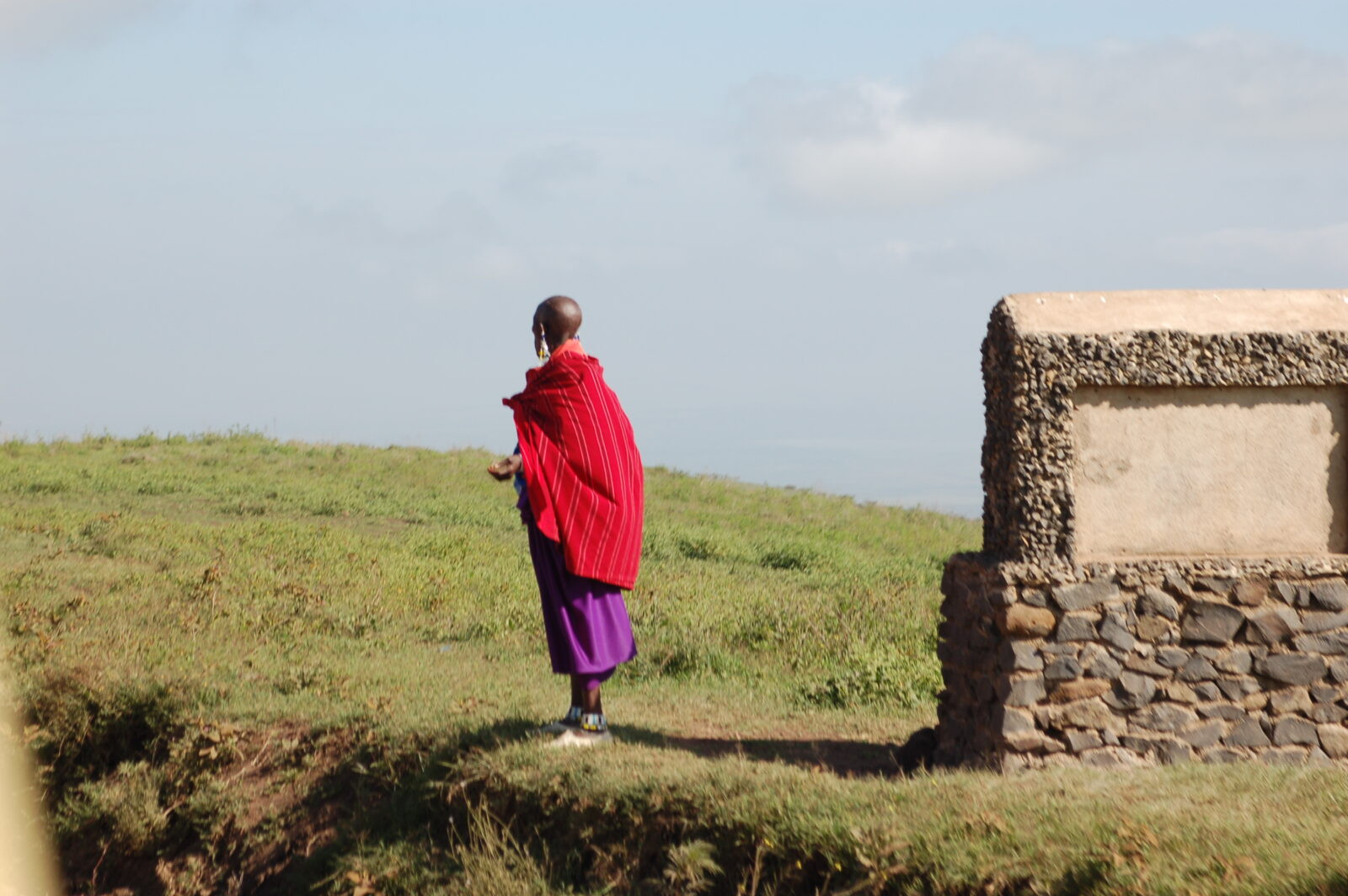 Incontri i pastori masai nel tragitto all'interno del Parco del Serengeti.