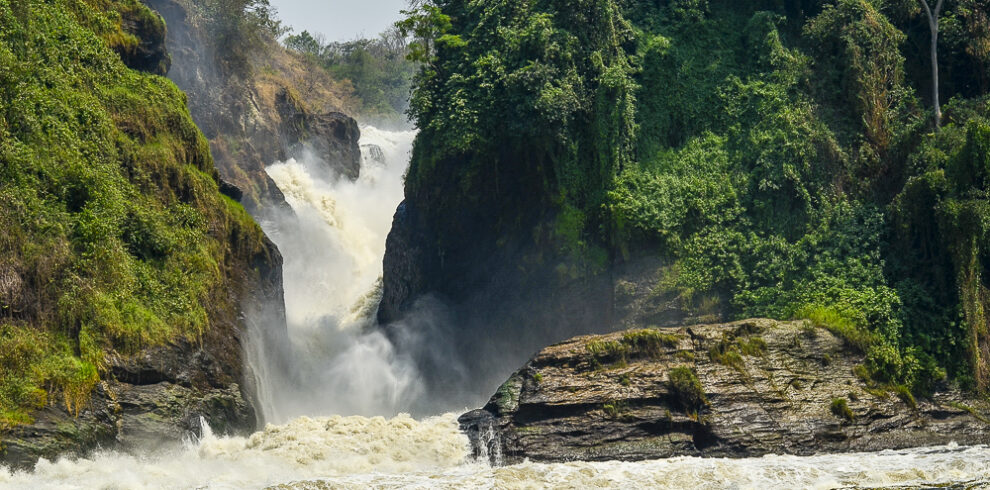 Cascate Murchison dal basso